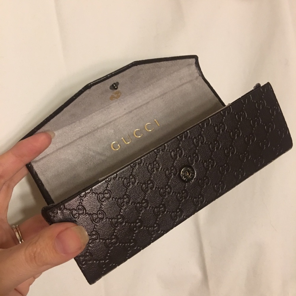 SOLD❤️ 100% Authentic GUCCI glasses case - Picture 2 of 8